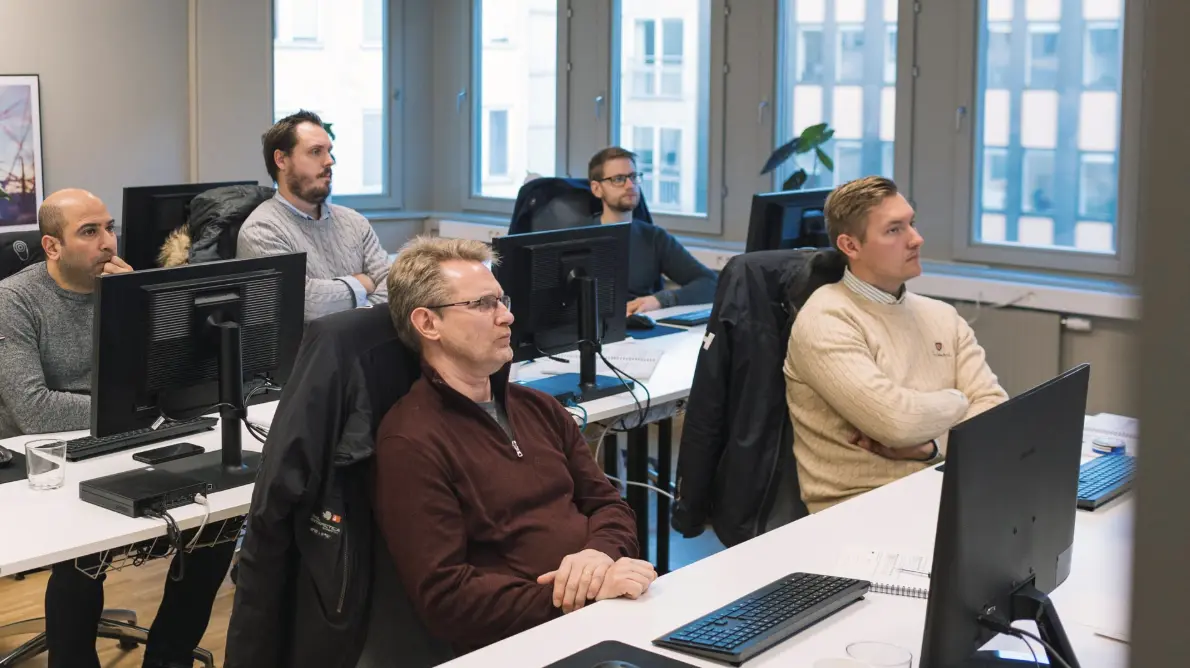Kurser i mælkeproduktion til effektiv oplæring i moderne kvægbrug